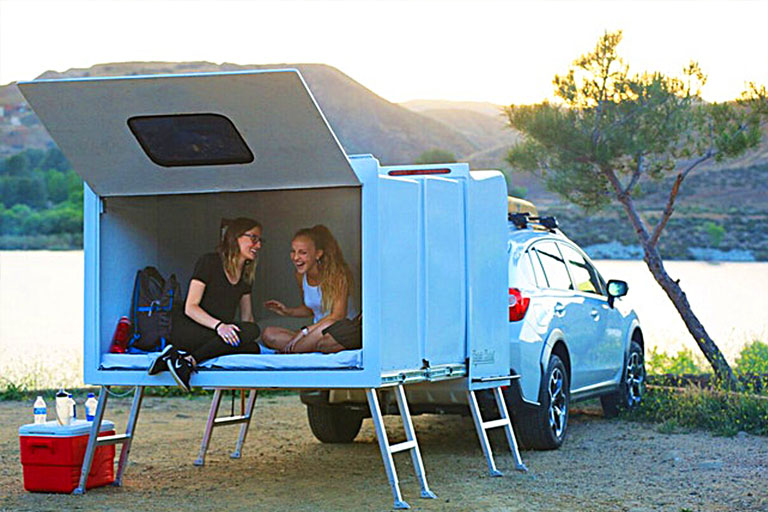 Hitch Hotel: Expandable Wheel-less Trailer Camper