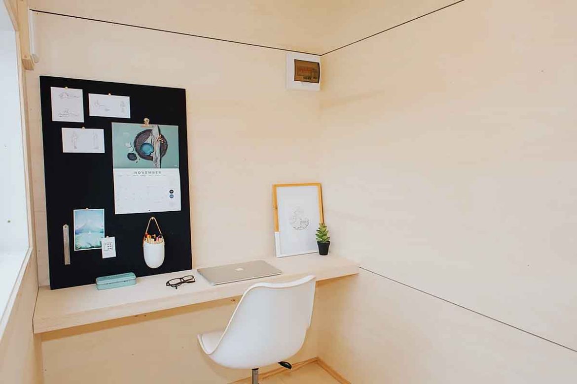 Tiny House Has a Dedicated Office Space Where You Can Work from Home | Total Grace