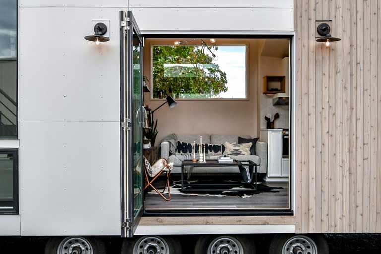 Urban Park Max: An ultra-modern tiny house with an open concept layout