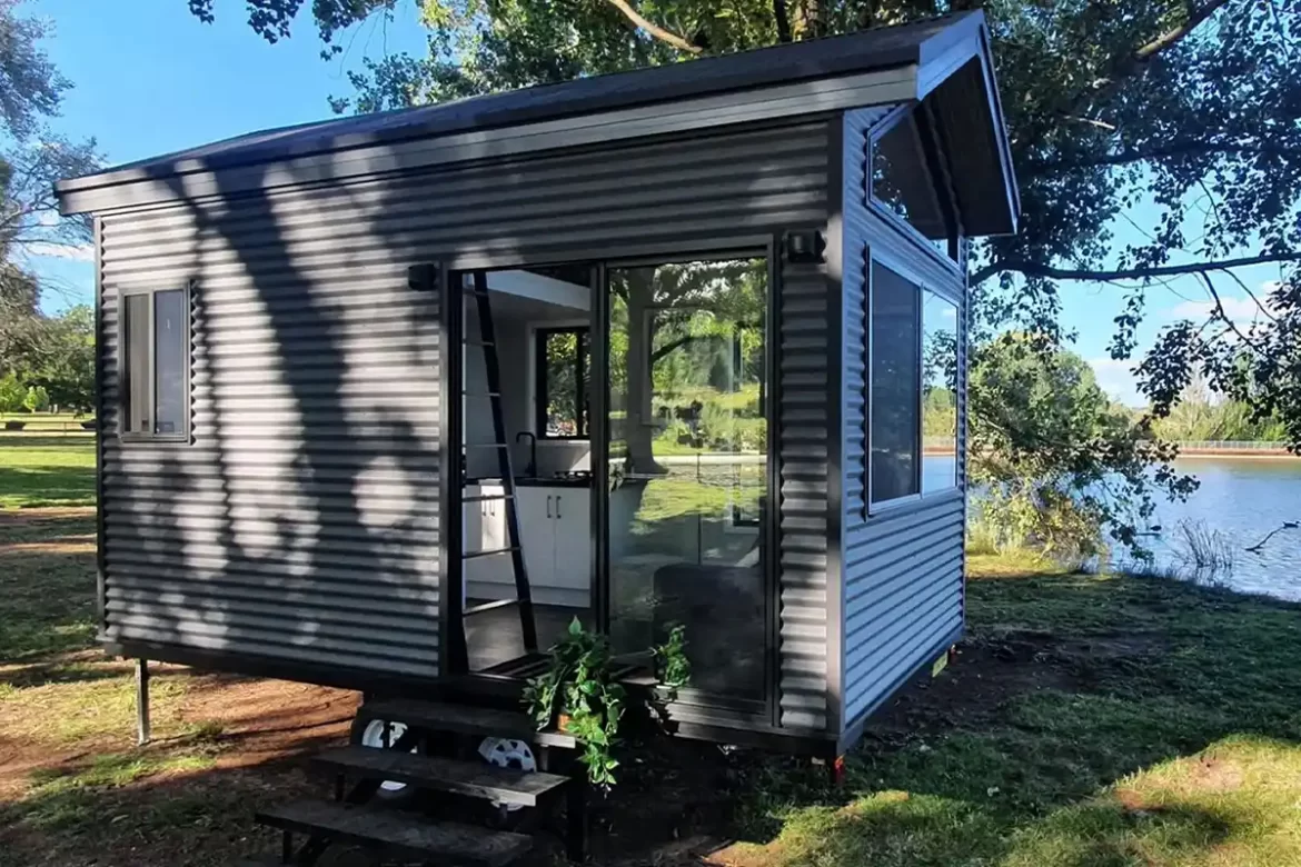 The compact yet stylish exterior of the 4800L COMPACT tiny house.